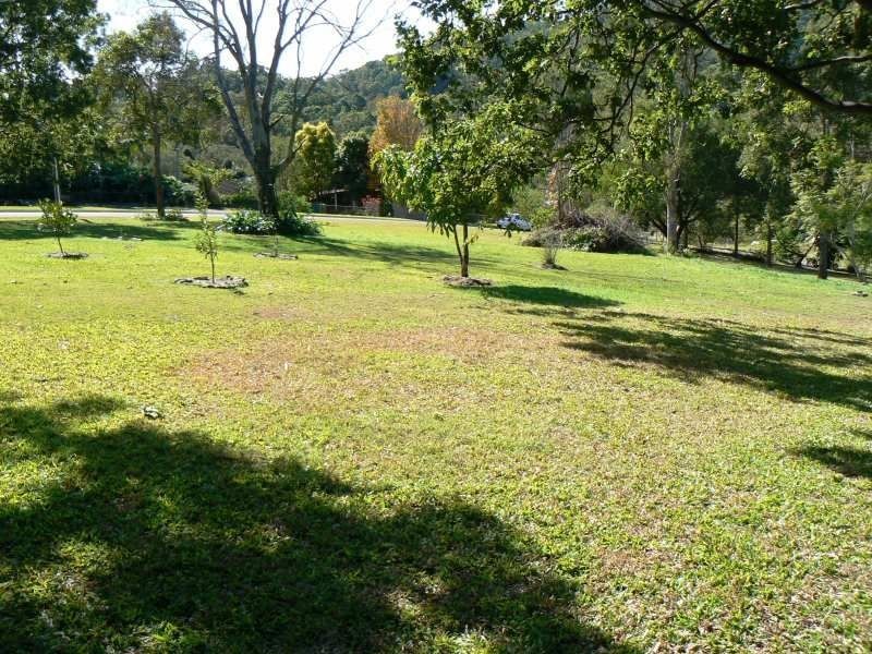 1 Warra Court, Mudgeeraba QLD 4213