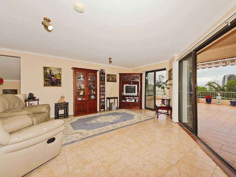 5/11 Ewart Street, Burleigh Heads QLD 4220