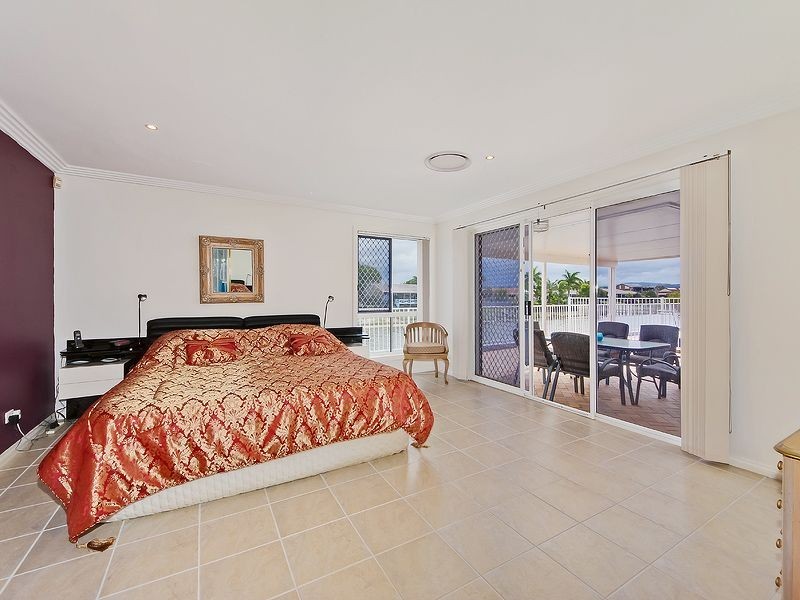 47 Pintail Crescent, Burleigh Waters QLD 4220