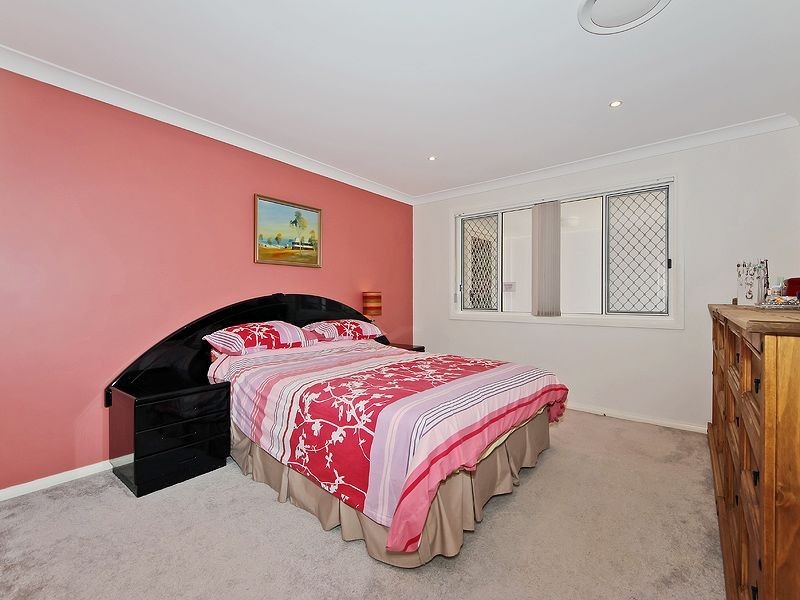 47 Pintail Crescent, Burleigh Waters QLD 4220