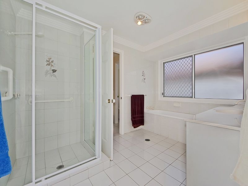 47 Pintail Crescent, Burleigh Waters QLD 4220