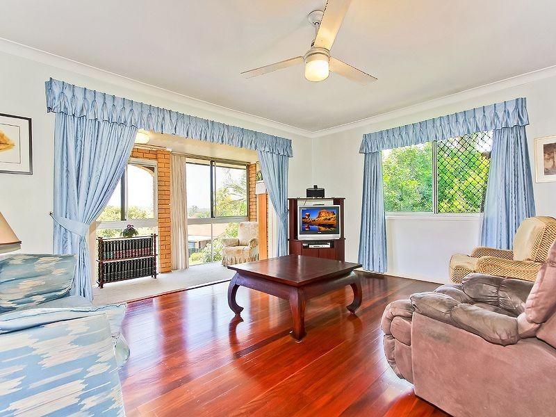 21 Frinton Street, Wishart QLD 4122