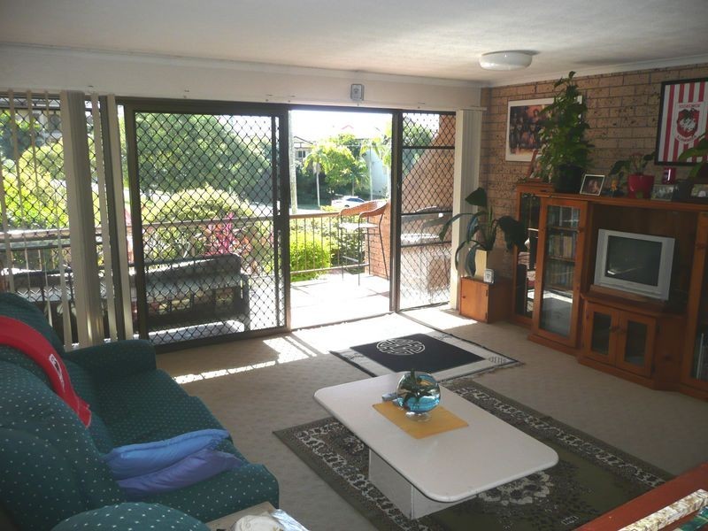 2/32 Ewart Street, Burleigh Heads QLD 4220