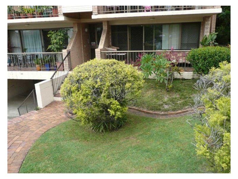 2/32 Ewart Street, Burleigh Heads QLD 4220