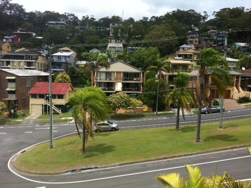 2/32 Ewart Street, Burleigh Heads QLD 4220