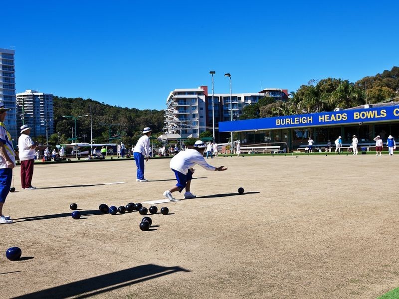 2/32 Ewart Street, Burleigh Heads QLD 4220