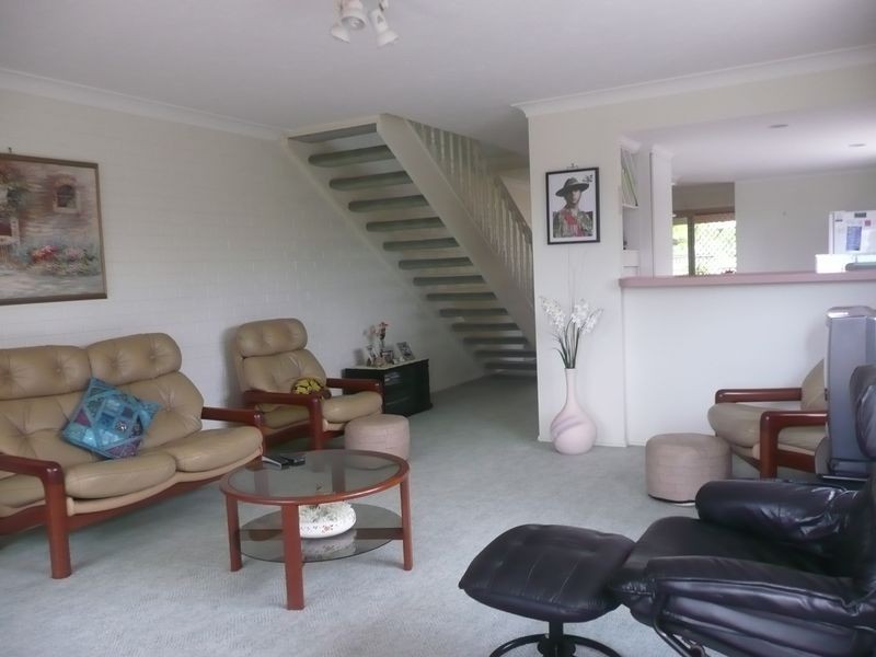 2/10 Snowgum Court, Burleigh Waters QLD 4220