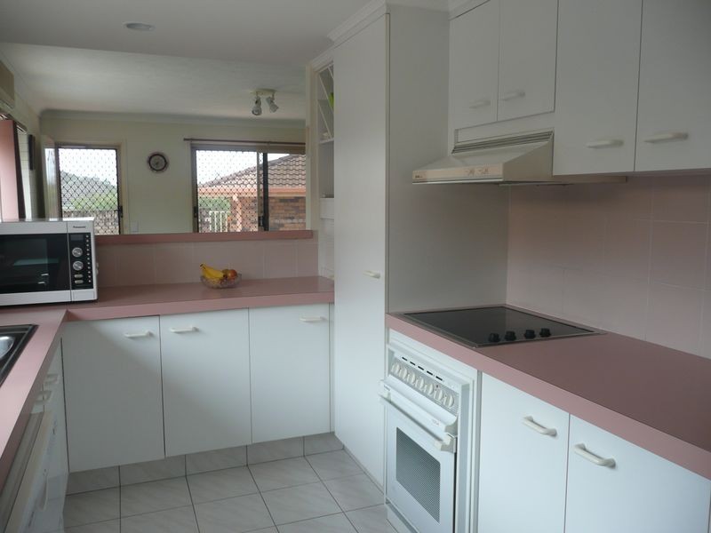 2/10 Snowgum Court, Burleigh Waters QLD 4220