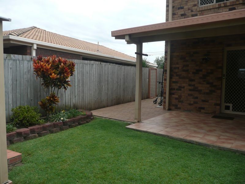 2/10 Snowgum Court, Burleigh Waters QLD 4220