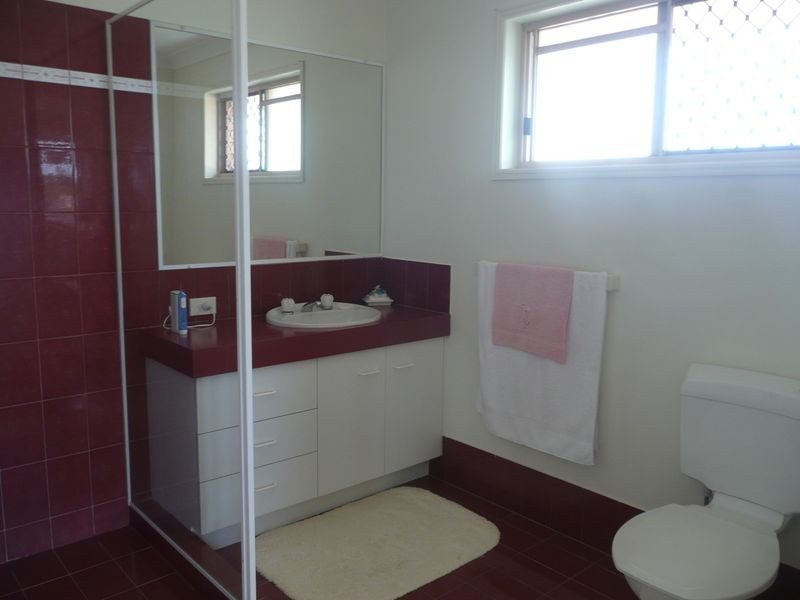 2/10 Snowgum Court, Burleigh Waters QLD 4220