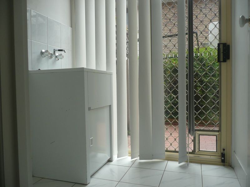 2/18 Bottlewood Court, Burleigh Waters QLD 4220