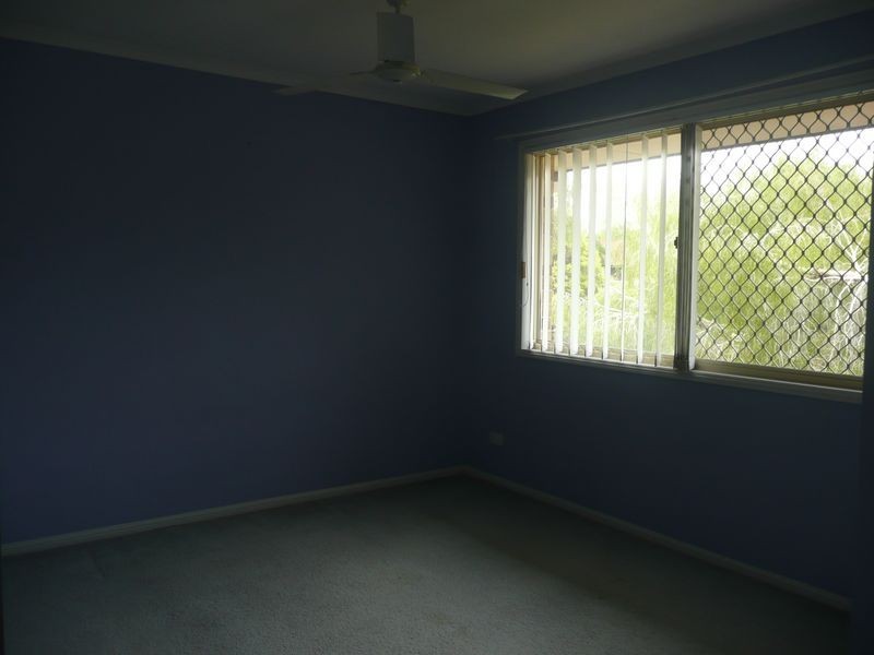 2/18 Bottlewood Court, Burleigh Waters QLD 4220