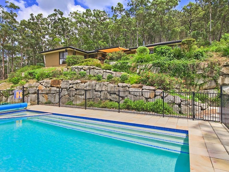 18 Wisteria Ct, Tallebudgera Valley QLD 4228