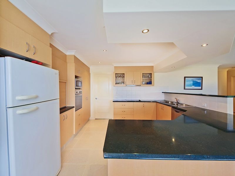 18 Wisteria Ct, Tallebudgera Valley QLD 4228