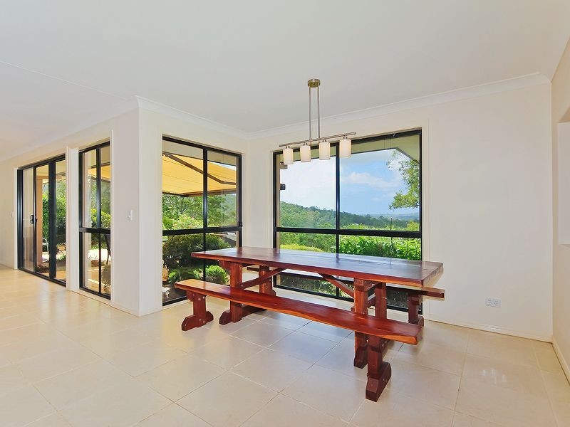 18 Wisteria Ct, Tallebudgera Valley QLD 4228