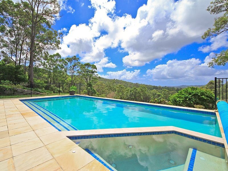 18 Wisteria Ct, Tallebudgera Valley QLD 4228