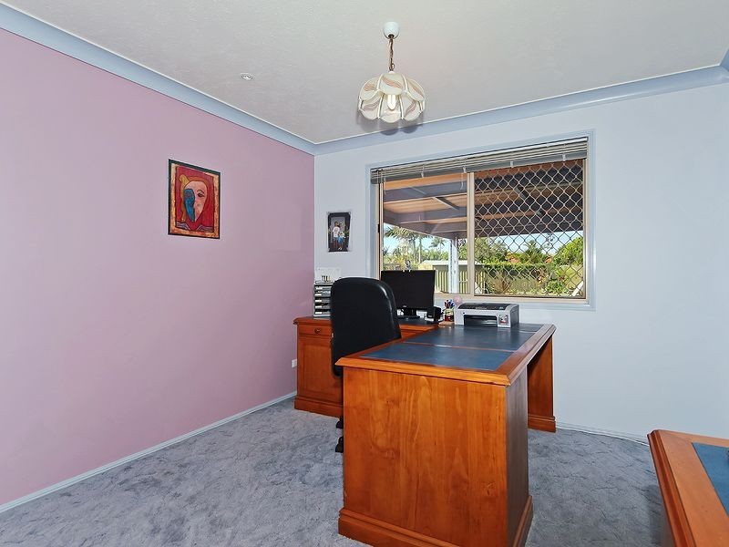 22 Whipbird Ct, Burleigh Waters QLD 4220