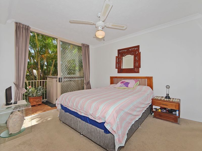 17/15 Santa Monica Road, Miami QLD 4220