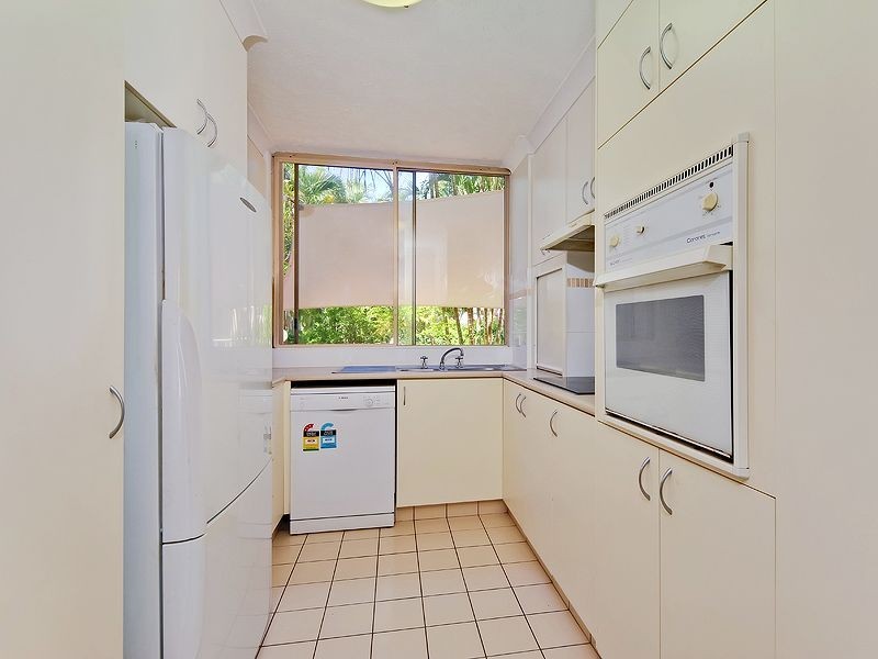 17/15 Santa Monica Road, Miami QLD 4220