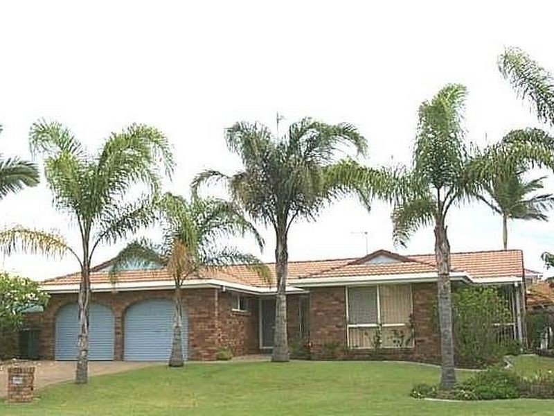 12 Tattler Way, Burleigh Waters QLD 4220