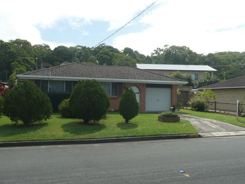 3 Parnoo Avenue, Burleigh Heads QLD 4220