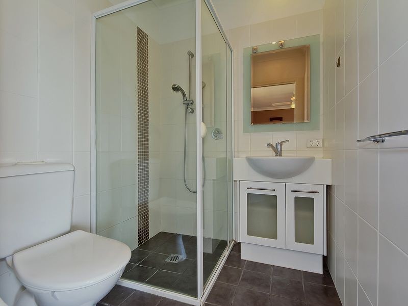 163 Benowa Road, Ashmore QLD 4214
