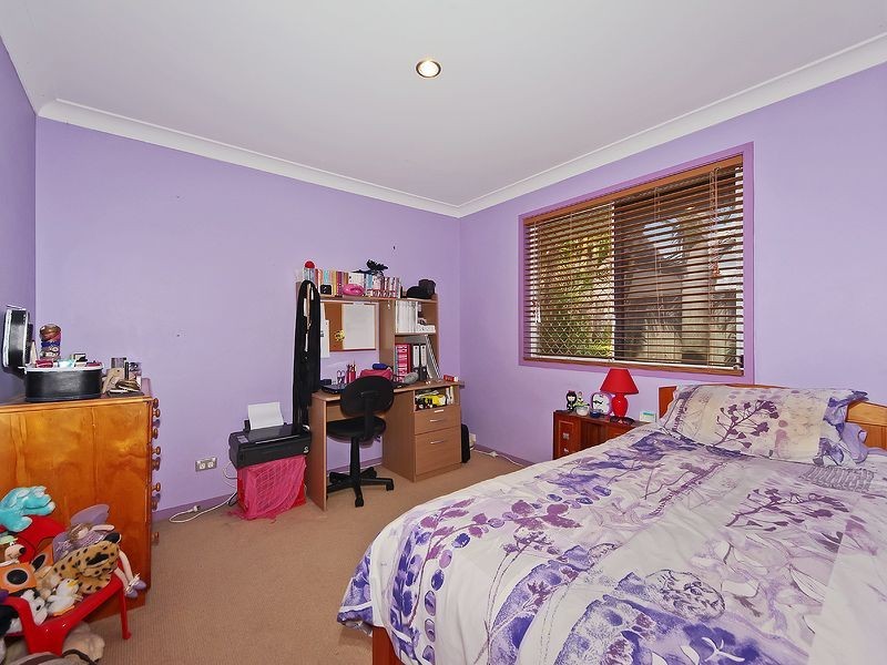 75 Honeyeater Dr, Burleigh Waters QLD 4220