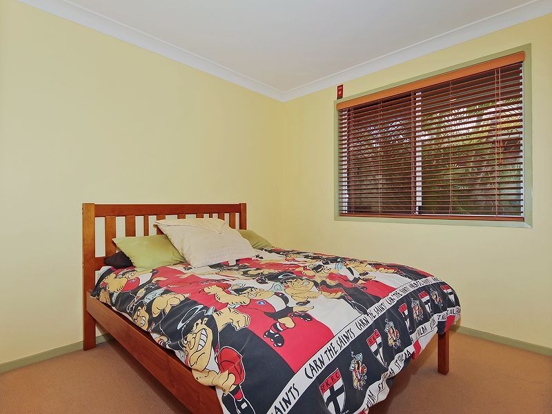 75 Honeyeater Dr, Burleigh Waters QLD 4220