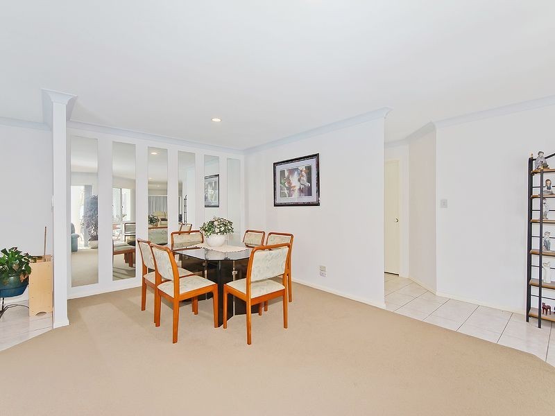 14 Bon Aire Court, Clear Island Waters QLD 4226