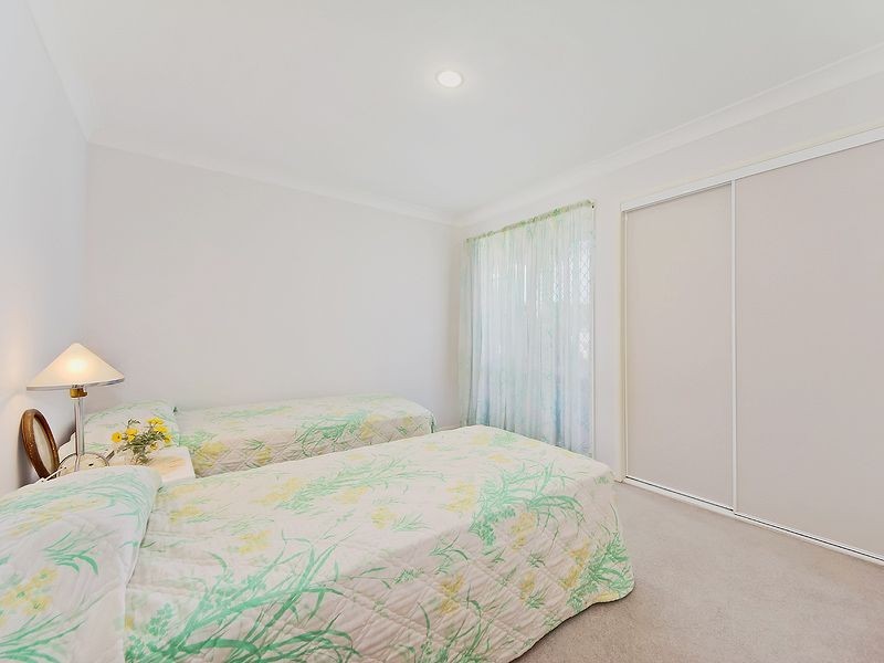 14 Bon Aire Court, Clear Island Waters QLD 4226