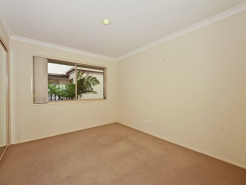143 Harrier Drive, Burleigh Waters QLD 4220