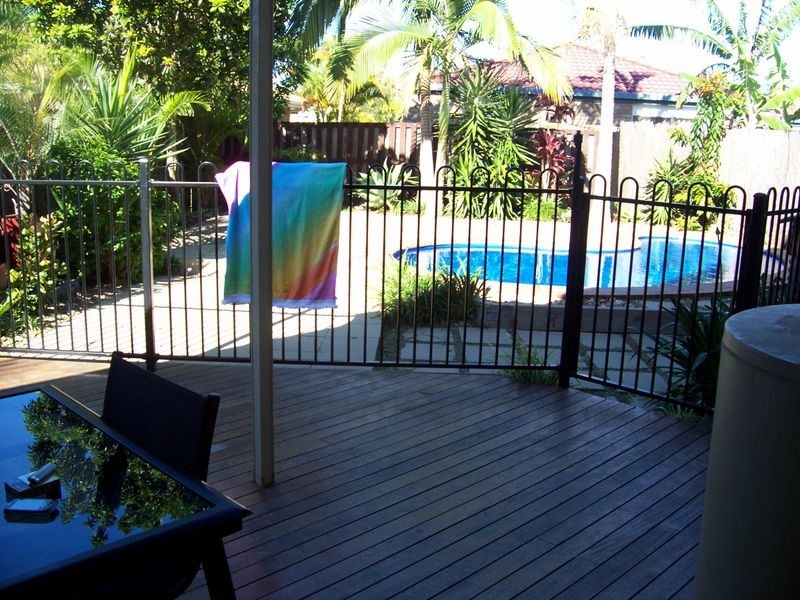 2/5 St Lucia Court, Varsity Lakes QLD 4227