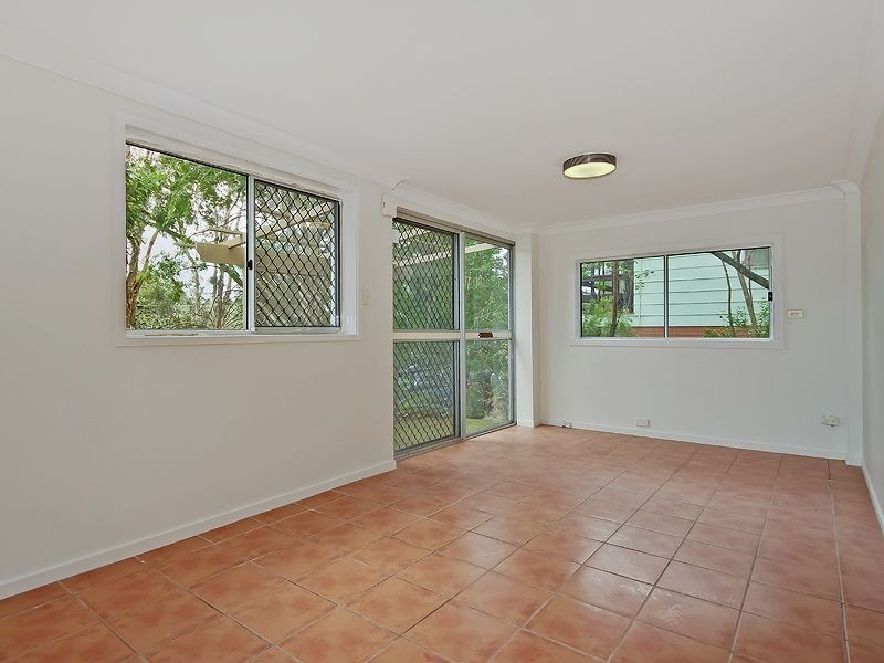 11 Coolibah Cr, Varsity Lakes QLD 4227