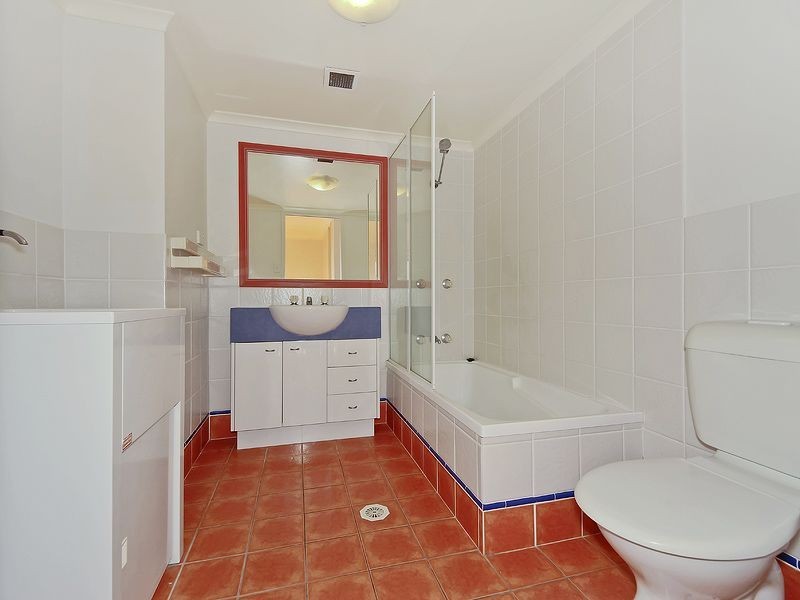 9/21 George St East, Burleigh Heads QLD 4220