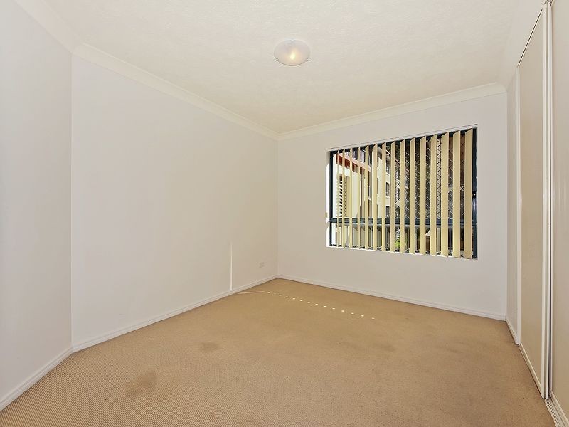 9/21 George St East, Burleigh Heads QLD 4220