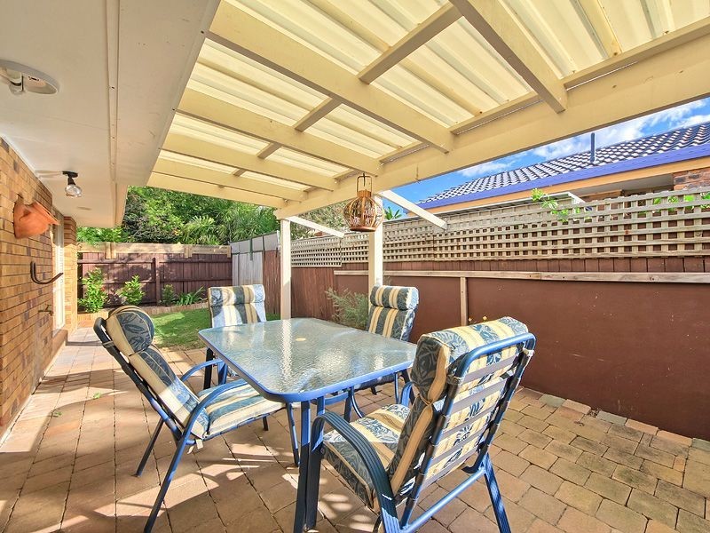 67 Dunlin Dr, Burleigh Waters QLD 4220