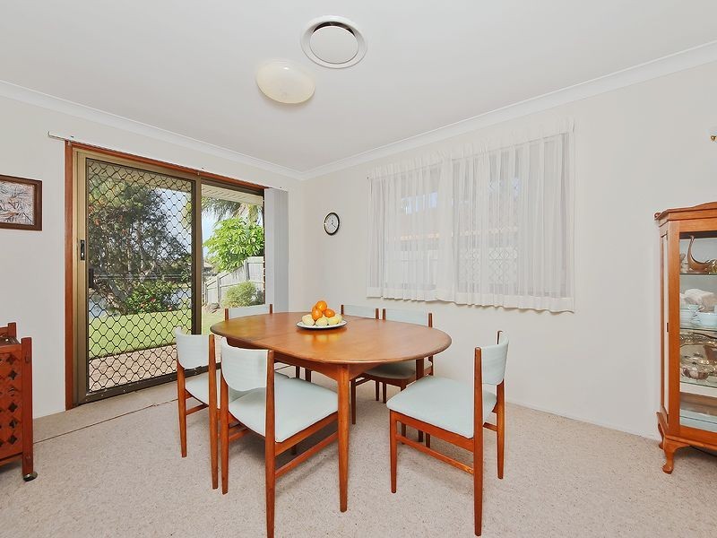 48 Dunlin Dr, Burleigh Waters QLD 4220
