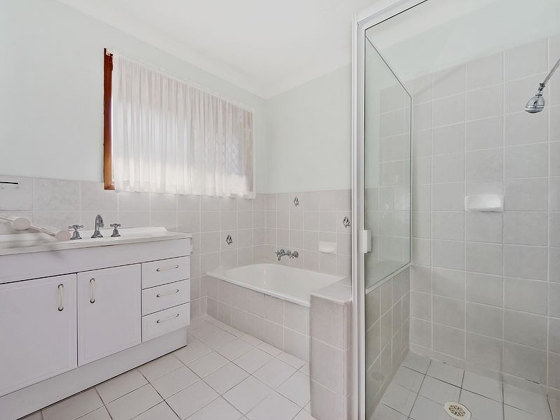 48 Dunlin Dr, Burleigh Waters QLD 4220