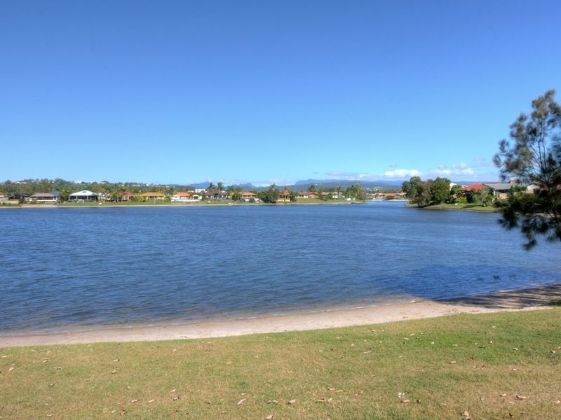 89 Burleigh St, Burleigh Waters QLD 4220