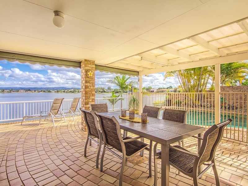 35 Pintail Cr, Burleigh Waters QLD 4220