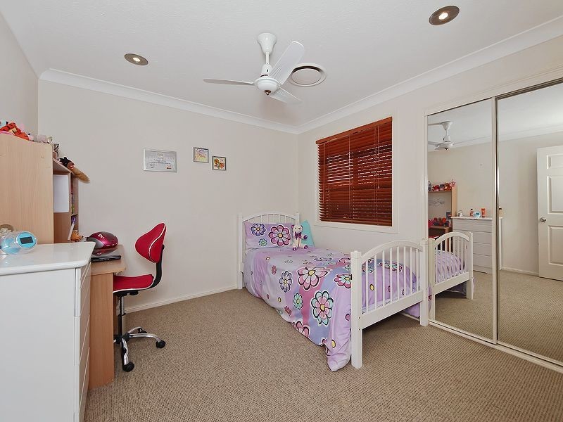 35 Pintail Cr, Burleigh Waters QLD 4220