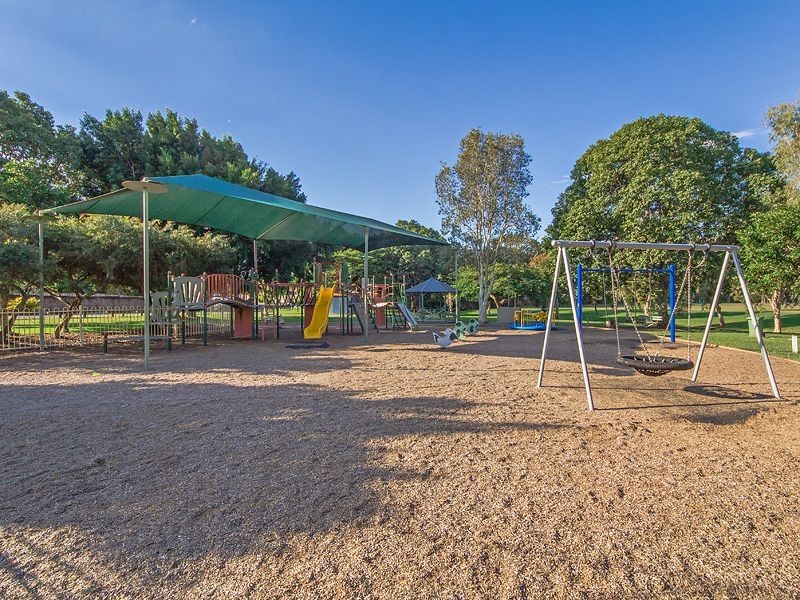 12 Woollahra Court, Varsity Lakes QLD 4227