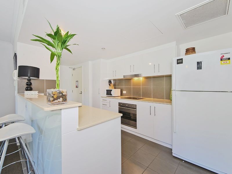 2014/1 Ocean Street, Burleigh Heads QLD 4220