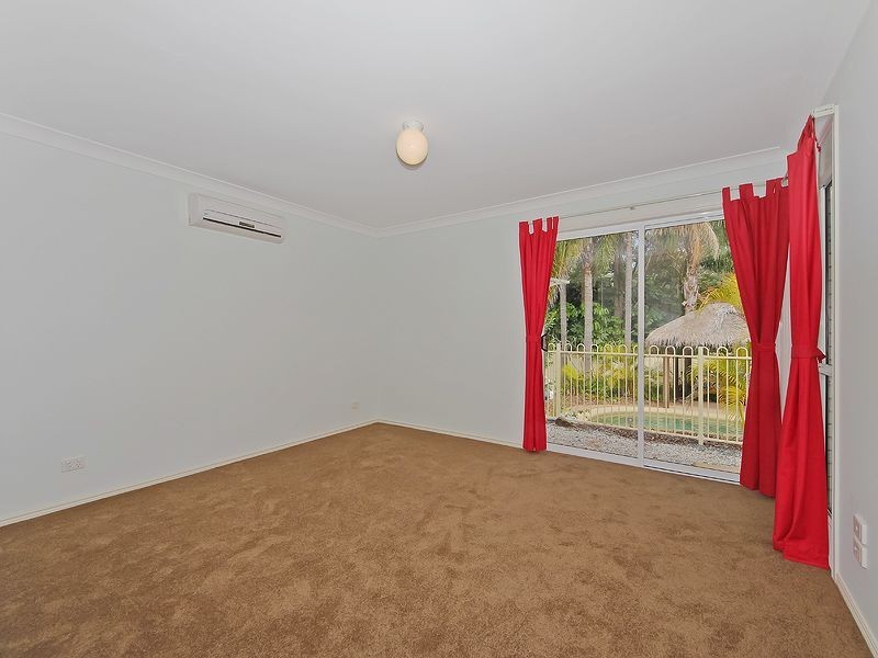 7 Stonehaven Place, Highland Park QLD 4211