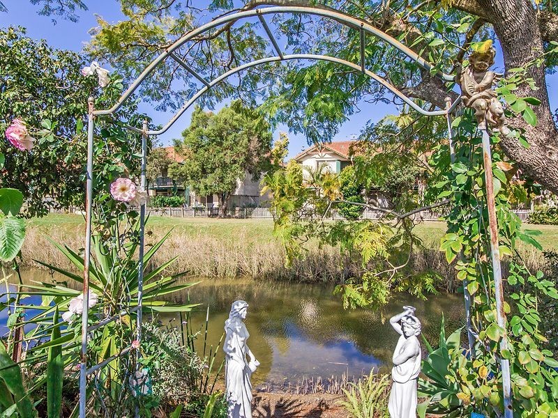 168/3 Township Drive, Burleigh Heads QLD 4220