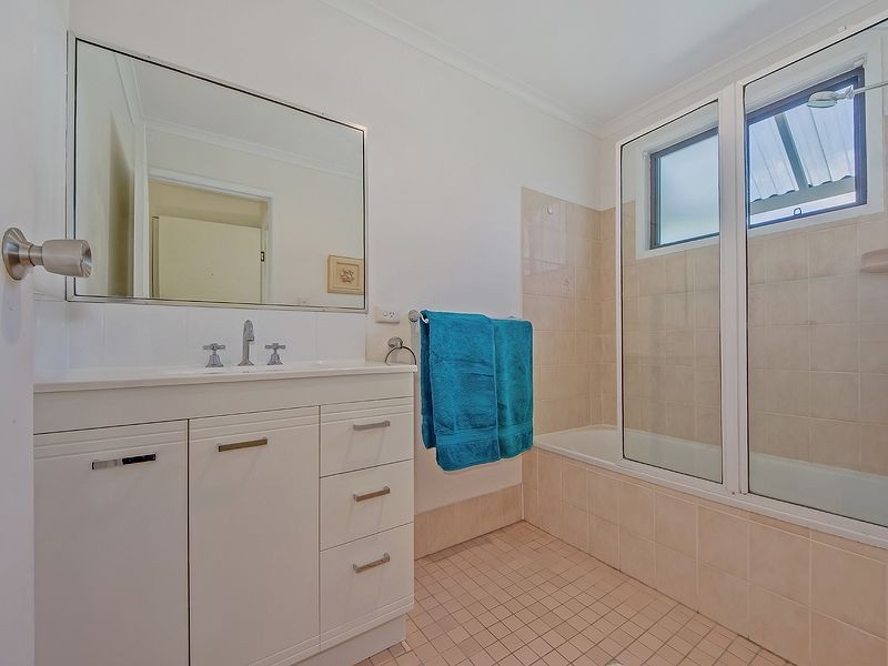 215/325 Reedy Creek Road, Burleigh Waters QLD 4220