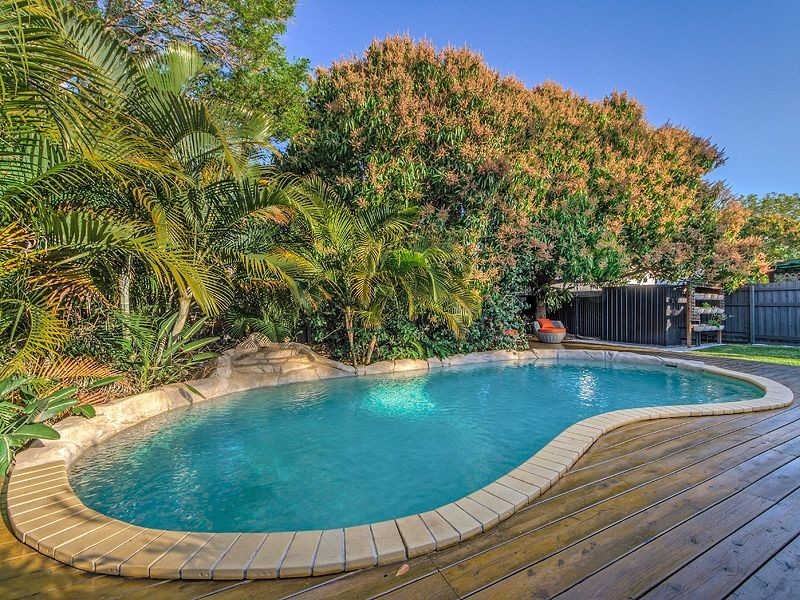 108 Acanthus Avenue, Burleigh Heads QLD 4220