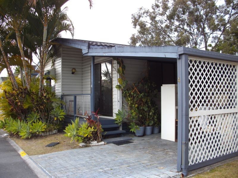 4/3 Township Drive, Burleigh Heads QLD 4220