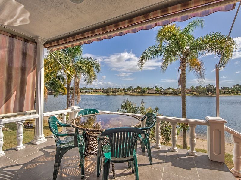 2/9 Barbet Pl, Burleigh Waters QLD 4220