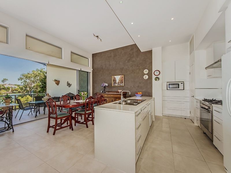 2/7 Saleya Drive, Varsity Lakes QLD 4227